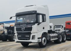 SHACMAN X5000 6×4 Tractor Truck - LNG
